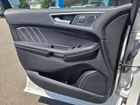 Used 2022 Ford Edge ST w/ Equipment Group 401A AWD/4WD image 13