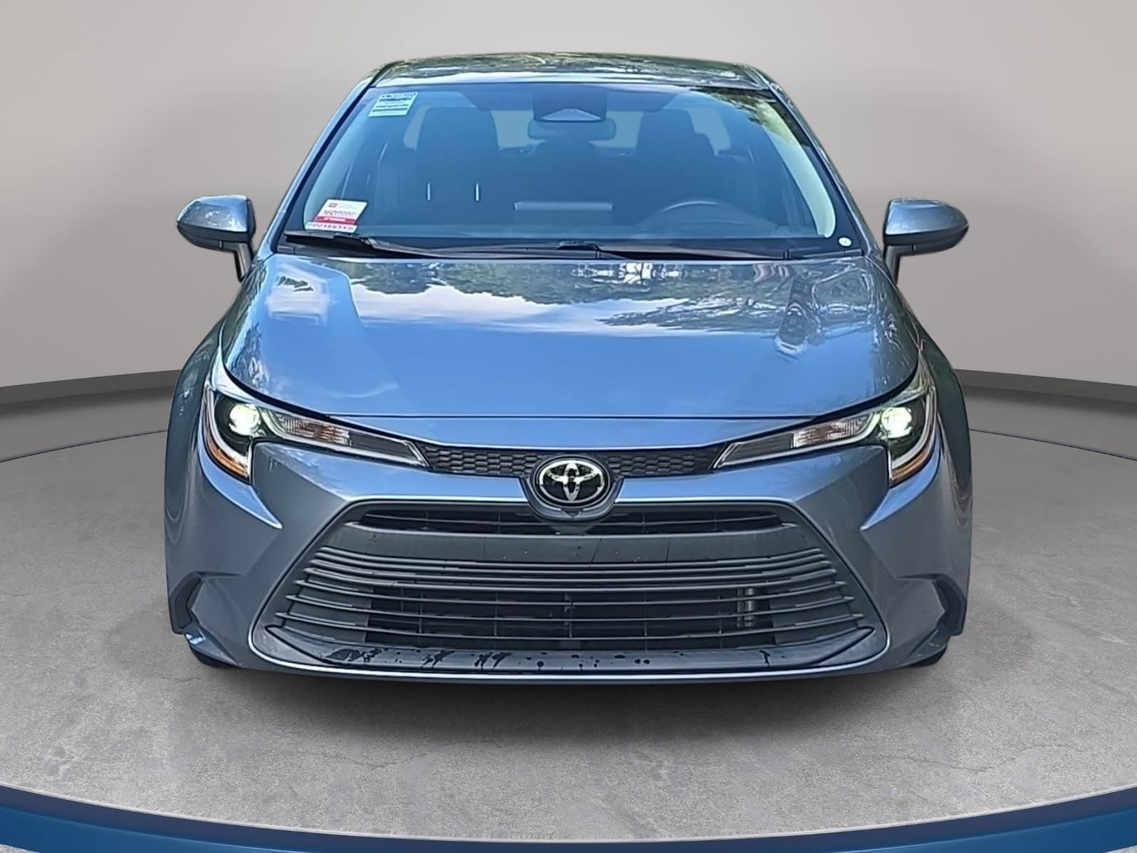Used 2023 Toyota Corolla LE FWD image 2