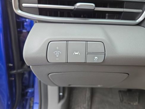 Used 2023 Hyundai Elantra SEL FWD image 19