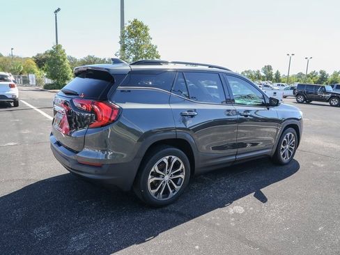 Used 2020 GMC Terrain SLE w/ Driver Convenience Package image 10