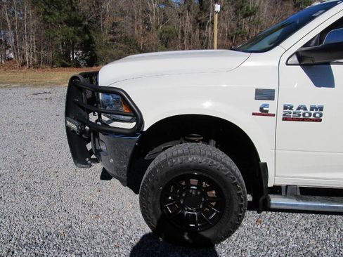 Used 2017 RAM 2500 Laramie w/ Convenience Group image 10