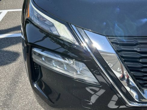 Certified 2022 Nissan Rogue SV AWD/4WD image 11