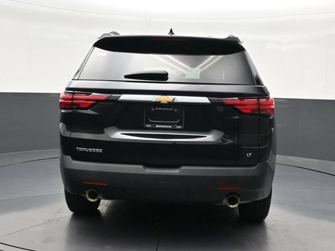 Used 2023 Chevrolet Traverse LT FWD image 4
