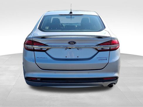 Used 2018 Ford Fusion Titanium FWD image 5