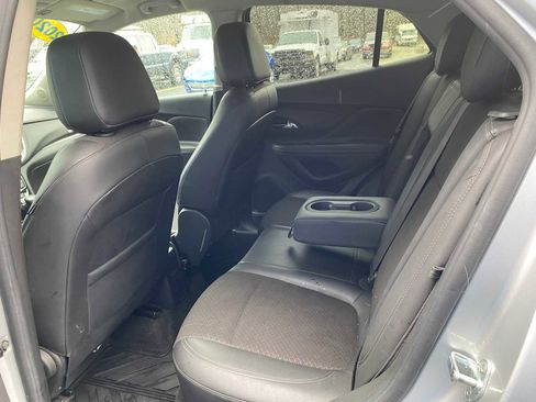 Used 2020 Buick Encore Preferred image 11