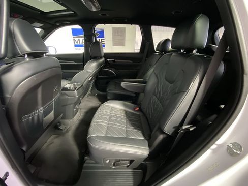 Used 2024 Kia Telluride EX X-Line AWD/4WD image 31