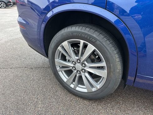 Used 2023 Cadillac XT6 Premium Luxury w/ Technology Package image 11