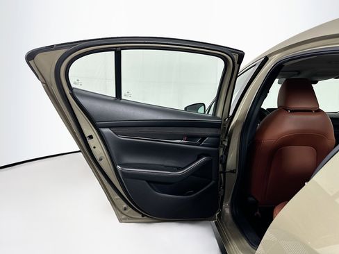 Used 2024 MAZDA MAZDA3 s image 26