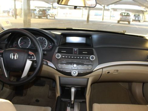 Used 2012 Honda Accord LX image 21