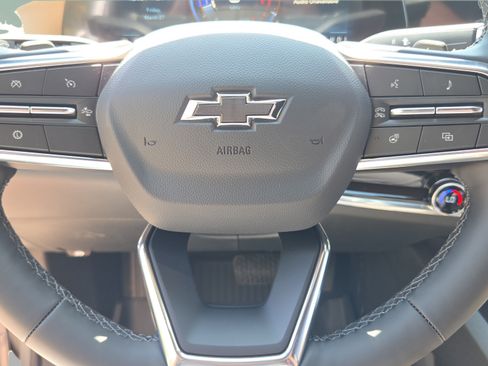 New 2026 Chevrolet Equinox ACTIV w/ LPO, Floor Liner Package FWD image 16