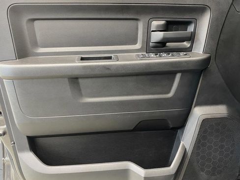 Used 2018 RAM 2500 Tradesman w/ Snow Chief Group image 10