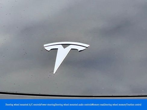 Used 2023 Tesla Model Y Long Range image 3