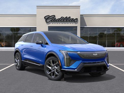 New 2027 Cadillac Optiq Luxury AWD/4WD image 31