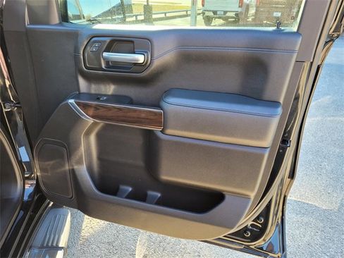 Used 2022 GMC Sierra 1500 SLT image 9