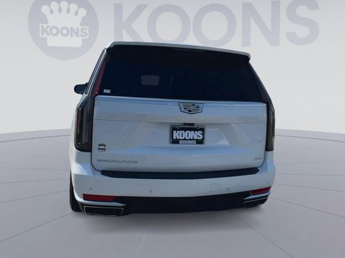Used 2023 Cadillac Escalade ESV Premium Luxury RWD image 10