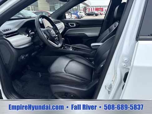 Used 2024 Jeep Compass Limited AWD/4WD image 18