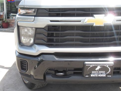 Used 2025 Chevrolet Silverado 2500 Custom w/ Custom Value Package AWD/4WD image 3