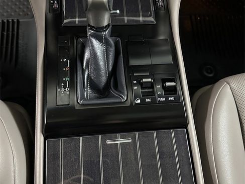 Used 2021 Lexus GX 460 Premium image 19