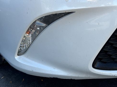 Used 2016 Toyota Camry SE FWD image 9