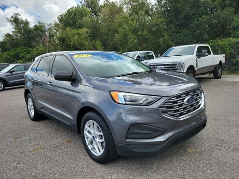 Used 2021 Ford Edge SE FWD image 2