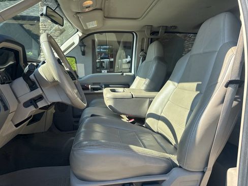 Used 2009 Ford F350 Lariat AWD/4WD image 10