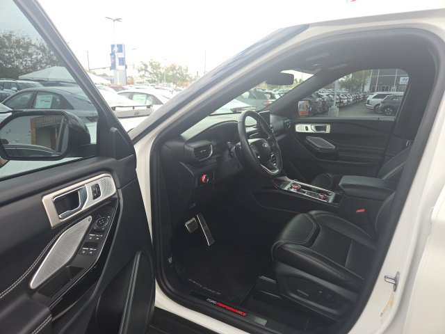Used 2024 Ford Explorer ST w/ Equipment Group 401A AWD/4WD image 17