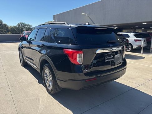 Used 2024 Ford Explorer XLT image 8