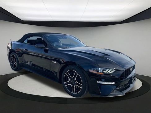 Used 2023 Ford Mustang GT Premium image 3