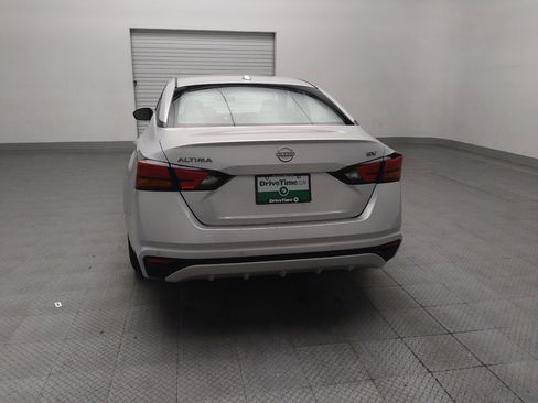 Used 2024 Nissan Altima 2.5 SV FWD image 6