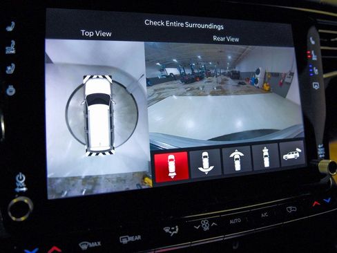 Used 2022 Jeep Grand Wagoneer Series II w/ Convenience Group III image 27