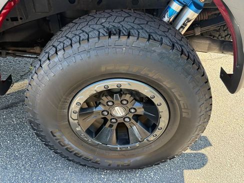 Used 2018 Ford F150 Raptor w/ Equipment Group 802A Luxury AWD/4WD image 7