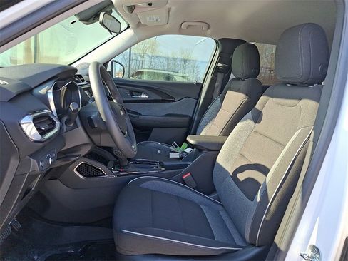 Used 2023 Chevrolet TrailBlazer LT image 16