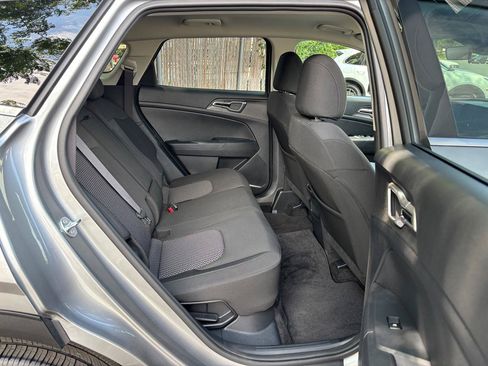 Used 2025 Kia Sportage LX AWD/4WD image 22