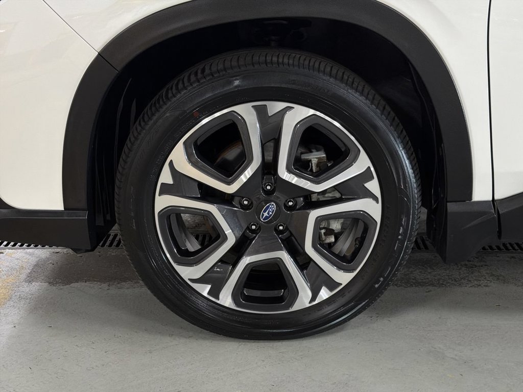 Used 2023 Subaru Ascent Limited AWD/4WD image 10