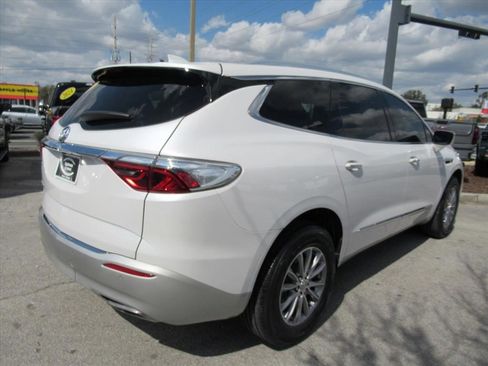 Certified 2023 Buick Enclave Essence image 6