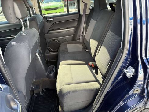 Used 2016 Jeep Patriot Sport w/ Power Value Group AWD/4WD image 22
