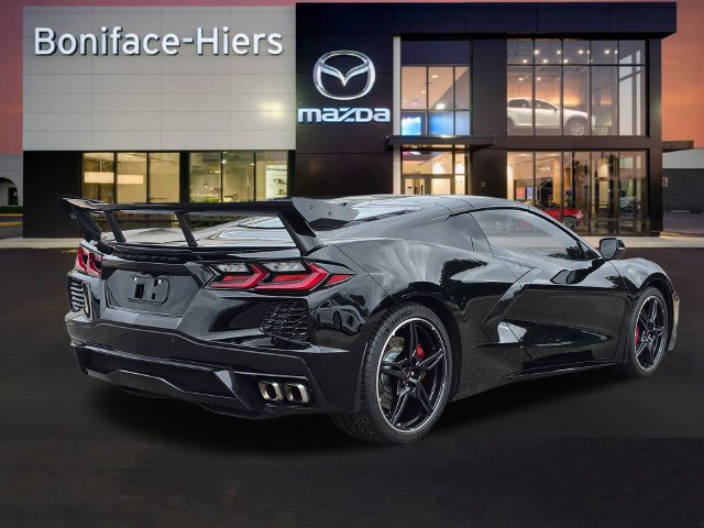 Used 2021 Chevrolet Corvette Stingray Preferred Cpe w/ Z51 Performance Package RWD image 4