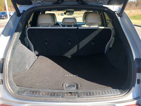 Used 2023 Genesis Electrified GV70 Advanced image 12