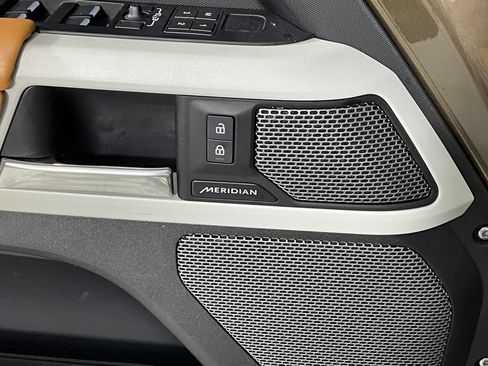 Certified 2024 Land Rover Defender 110 S image 18