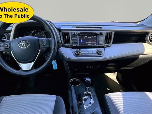 Used 2015 Toyota RAV4 XLE FWD image 7