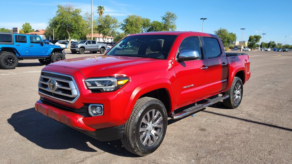 Used 2020 Toyota Tacoma Limited RWD image 4