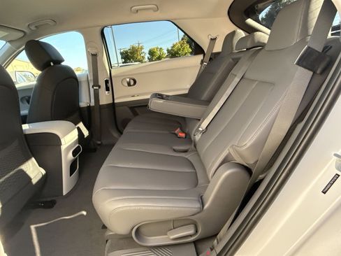 New 2025 Hyundai Ioniq 5 SEL image 24