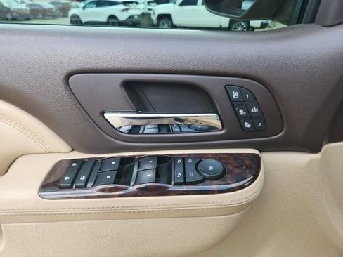 Used 2011 GMC Sierra 1500 Denali AWD/4WD image 24