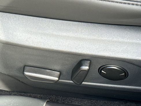 Certified 2025 Ford Mustang Mach-E Premium image 27