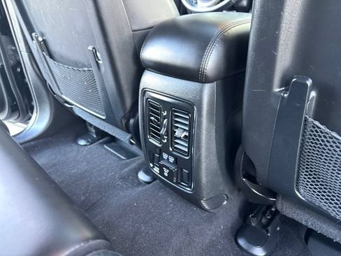 Used 2021 Jeep Grand Cherokee Limited AWD/4WD image 39