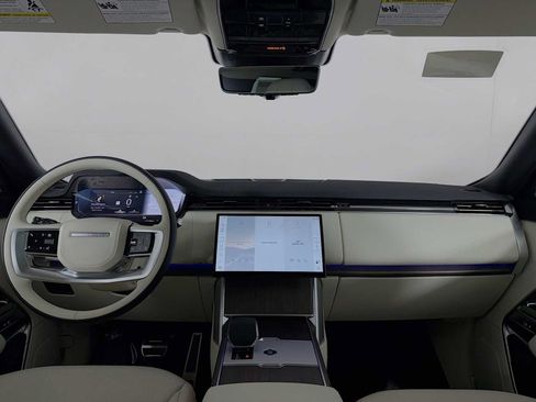 New 2026 Land Rover Range Rover Long Wheelbase SE AWD/4WD image 24