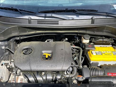 Used 2022 Kia Soul LX image 10