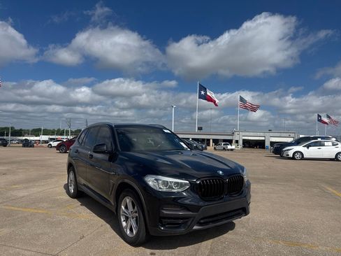 Used 2021 BMW X3 xDrive30i AWD/4WD image 2
