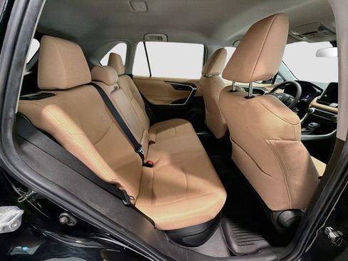 Certified 2023 Toyota RAV4 LE AWD/4WD image 22