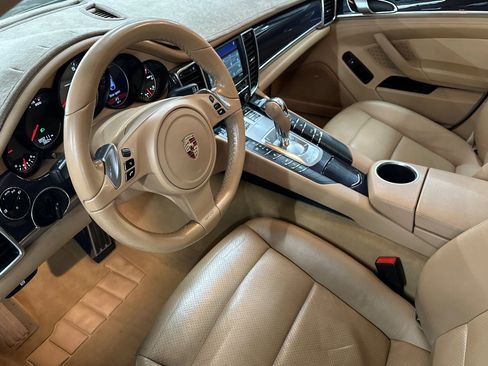 Used 2011 Porsche Panamera 4S image 5